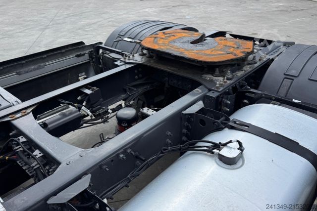 Standard tractor unit RENAULT T480 4x2 Standklima