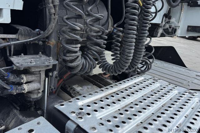 Standard tractor unit RENAULT T480 4x2 Standklima