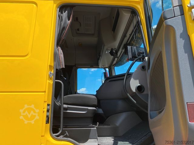 Autolaadkraan DAF XF 530 FAN 6X2 Baustoffpritsche mit HYVA HC213E3