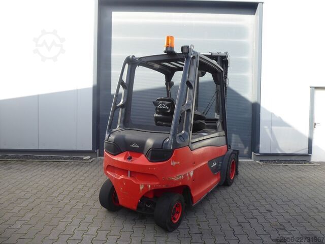 Elektro 4 Rad-Stapler Linde E50HL-01