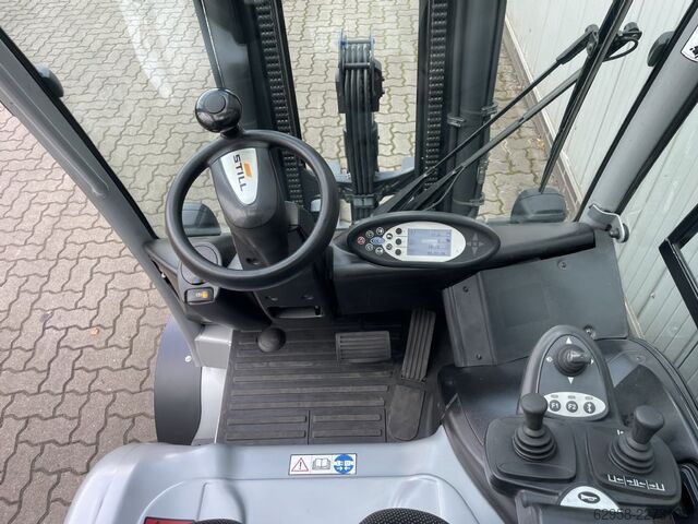 Empilhador eléctrico de 4 rodas Still RX60-35