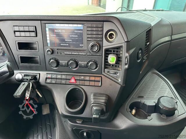 Camion-benne avec grue Mercedes-Benz Arocs 3243 8x4 Tridem Kipper/Kraan Euro 6