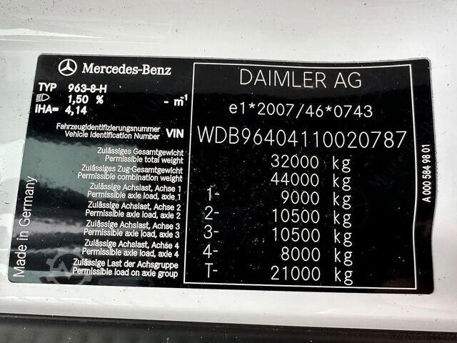 Camion-benne avec grue Mercedes-Benz Arocs 3243 8x4 Tridem Kipper/Kraan Euro 6