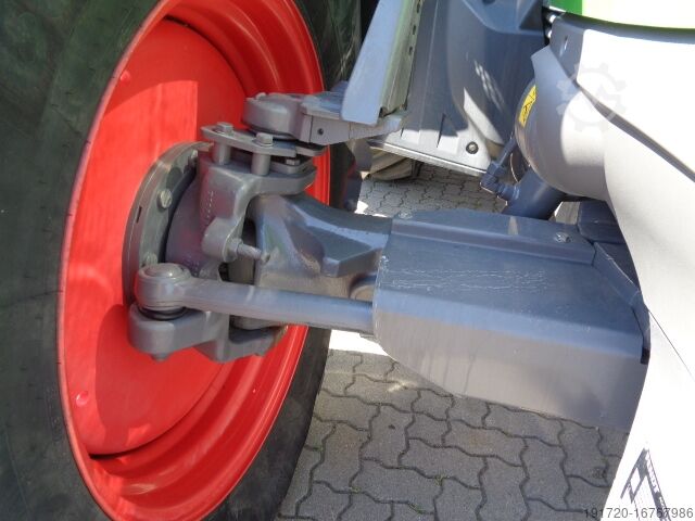 Traktoren (Schlepper) Fendt 824 Vario S4 ProfiPlus