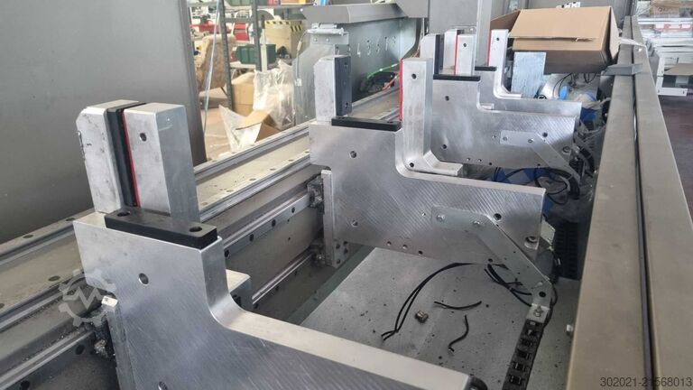 CNC-Bearbeitungszentrum mit 4 Achsen – nicht pendelnd Pertici P107