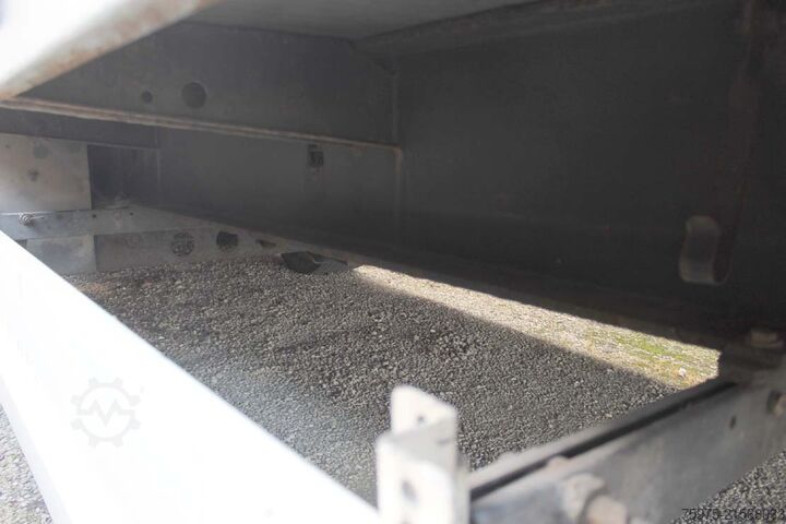 Auflieger mit Pritsche & Plane Krone semirimorchio centinato sponde ribassato