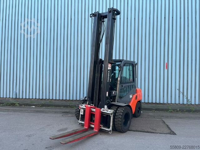 Montacargas de GLP Toyota 068FGJ35F/ Neugerät/ STVZO/ SS/ ZV