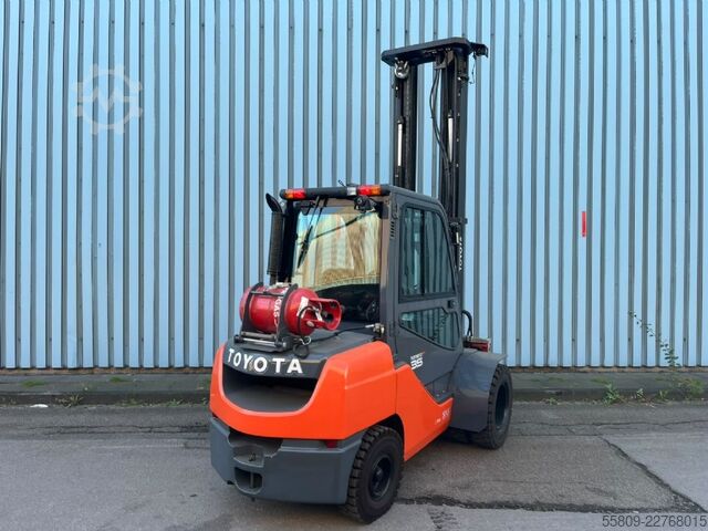 Montacargas de GLP Toyota 068FGJ35F/ Neugerät/ STVZO/ SS/ ZV