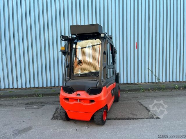 Carretilla eléctrica de 4 ruedas Linde E35L 01/ Vorschubgabel/ SS/ ZV