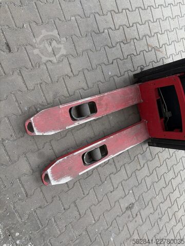 Elektrische palletstapelaar met dissel HYSTER S1.2