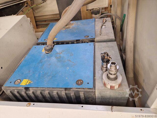 Centrul de prelucrare CNC cu jet de apă pe 3 axe HOLZ-HER UNI-MASTER 7226