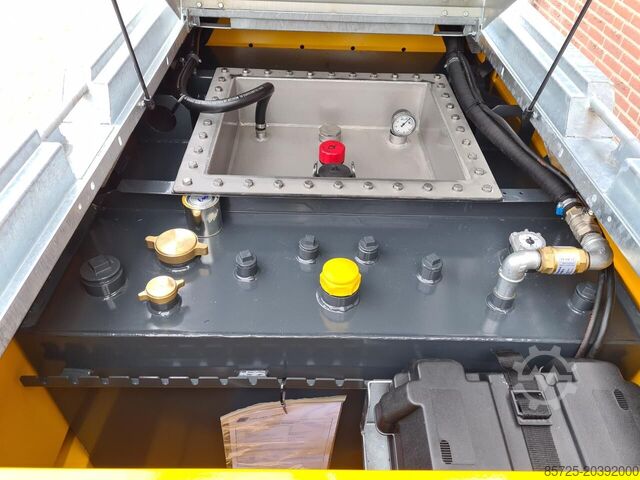 Brandstoftankwagen Tankwagen snelverkeer tandemas