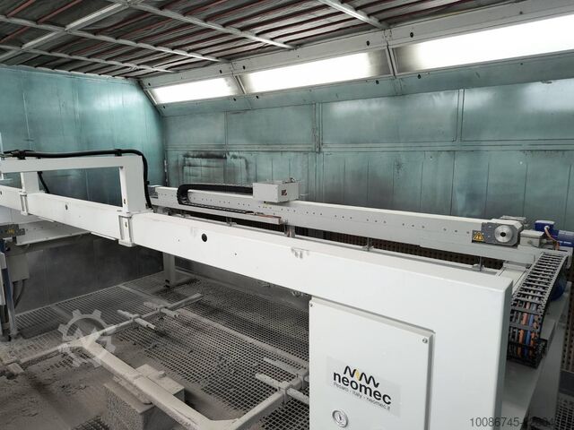 Automatický postřikovací stroj neomec Rover Cab 1000 x 2700