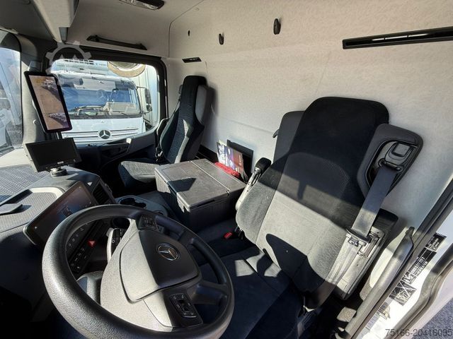 Beverage truck MERCEDES-BENZ ACTROS 1830 L Koffer 7 m LBW 2 T*LASI VDI*73 tkm