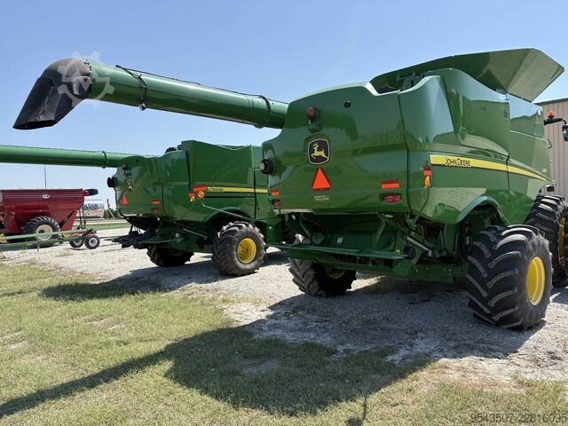 Kombajn sklízecí John Deere S680