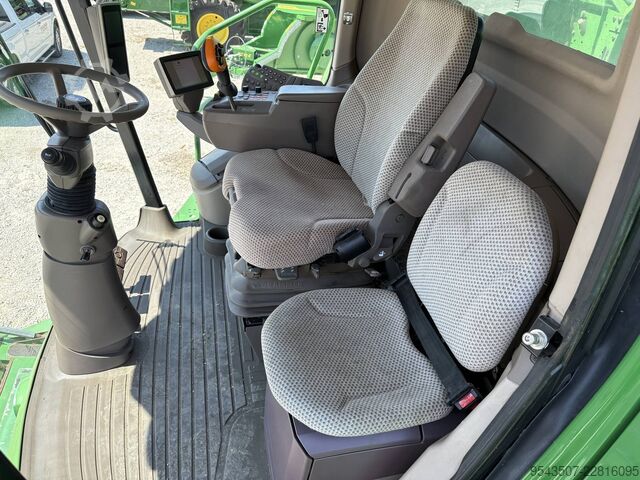 Kombajn sklízecí John Deere S680