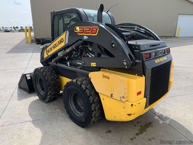 Pala gommata New Holland L328