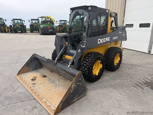 Mini loader John Deere 320G