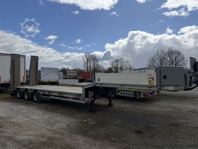 Nízkoložný návěs Müller Mitteltal TS 3  3 Achs Satteltieflader