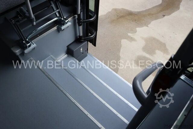 Intercitybus Iveco Crossway 12m Pop / Double middle door / Prép li...