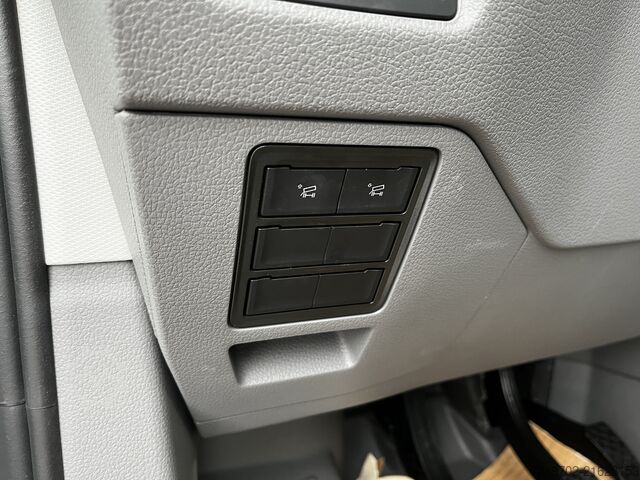 Crafter double cab 3-way tipper with trailer hitch 3.5t Volkswagen Crafter DoKa 3-Seiten Kipper AHK 3,5t