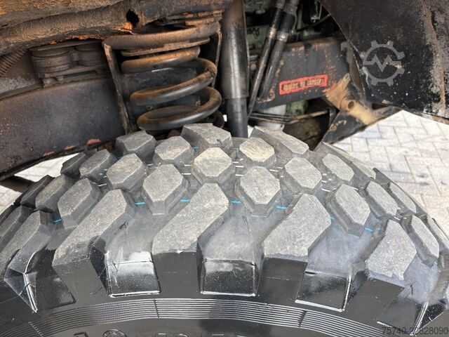 Camionnette UNIMOG 424 + 4X4 + BJ 1977 + MANUAL + 261666 KM + HYDR...