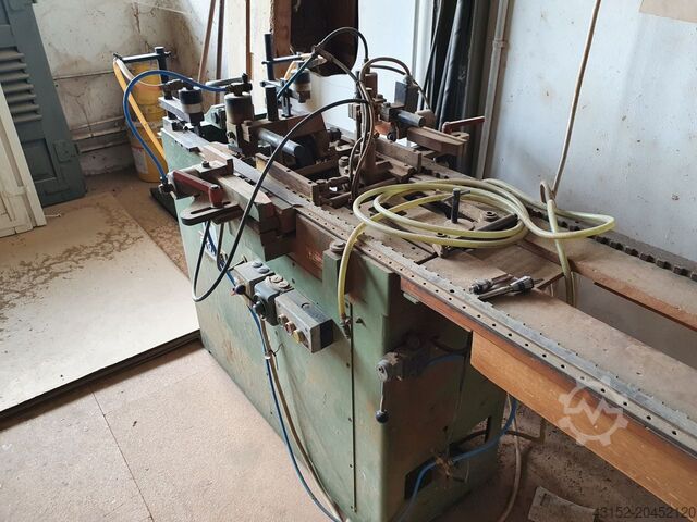 Frézka se skládacím uzávěrem Munz Jalousie-Nutenfräsmaschine