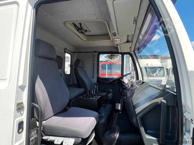 Autolaadkraan MAN L90 18.284 4x4 LOF Kipper/Kran/47 tkm/HA gelenkt