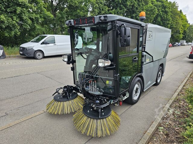 Sweeper Kärcher MC250