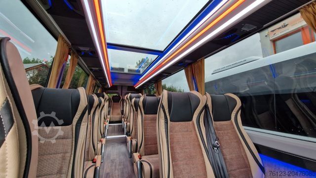 Minibusz MERCEDES-BENZ 519 und 517 Glasdach XXL  20 Sitze Stock