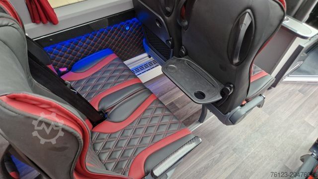 Minibusz MERCEDES-BENZ 519 und 517 Glasdach XXL  20 Sitze Stock