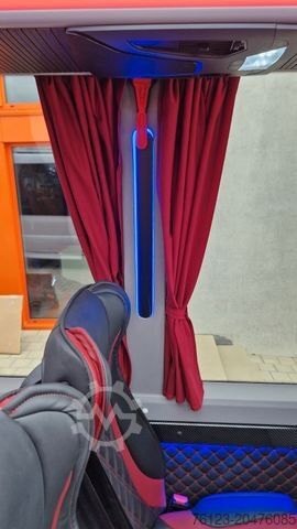 Minibusz MERCEDES-BENZ 519 und 517 Glasdach XXL  20 Sitze Stock