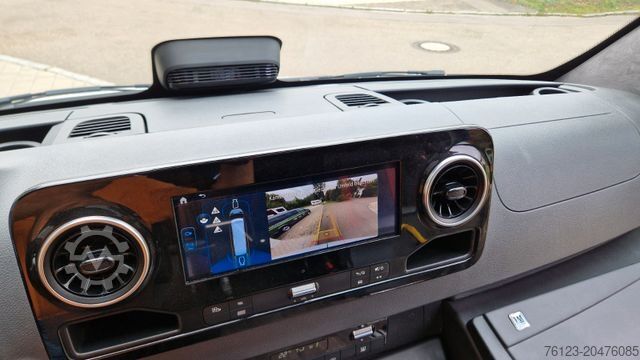 Kleinbus MERCEDES-BENZ 519 und 517 Glasdach XXL 20 Sitze Stock