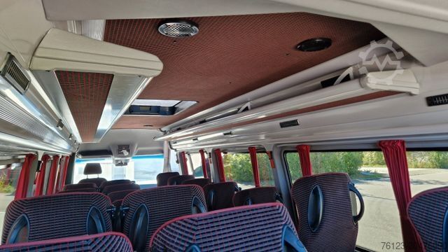 Minibusz MERCEDES-BENZ 2 x 517 Lord Comfort XXL Lagerfahrzeug 23 SS