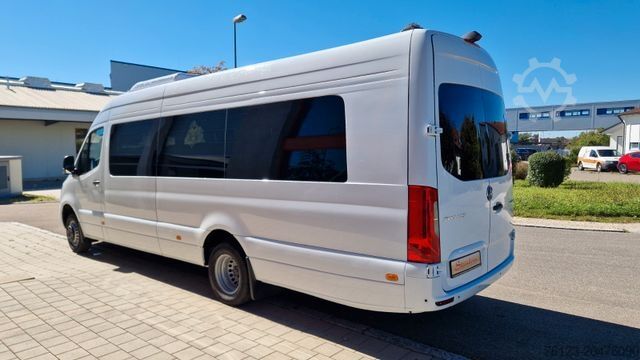 Minibusz MERCEDES-BENZ 2 x 517 Lord Comfort XXL Lagerfahrzeug 23 SS