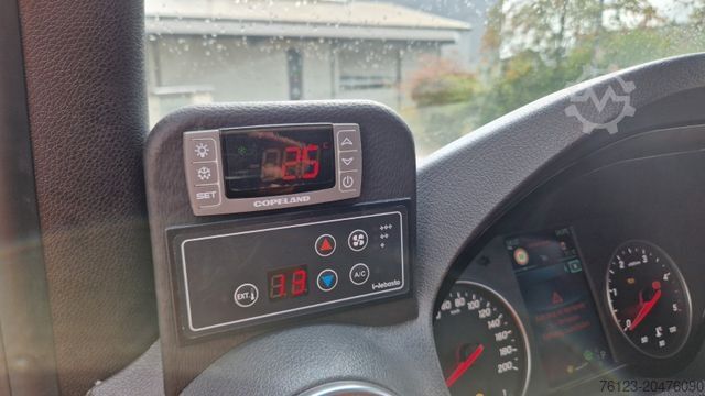 Minibús MERCEDES-BENZ 2 x 517 Lord Comfort XXL Lagerfahrzeug 23 SS