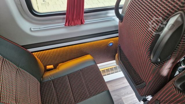 Kleinbus MERCEDES-BENZ 2 x 517 Lord Comfort XXL Lagerfahrzeug 23 SS