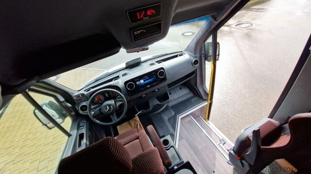 Kleinbus MERCEDES-BENZ 2 x 517 Lord Comfort XXL Lagerfahrzeug 23 SS