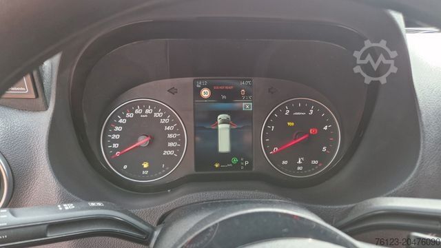 Minibusz MERCEDES-BENZ 2 x 517 Lord Comfort XXL Lagerfahrzeug 23 SS