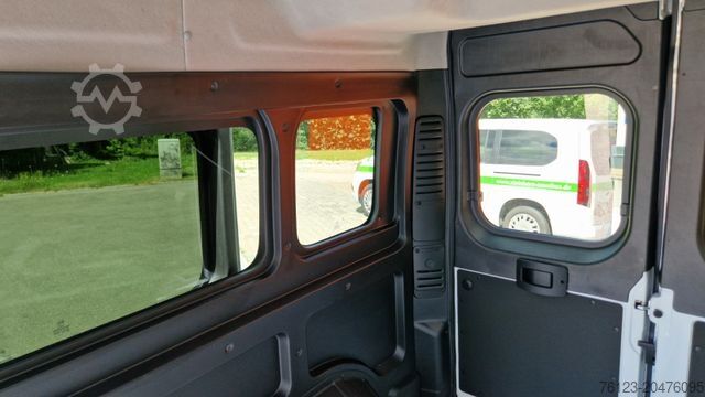 Kleinbus FIAT Fiat Ducato 9 Sitzer Systemboden Rolli Stock