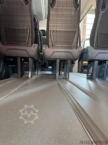 Minibusz FIAT Opel Movano baugleich Ducato Flexiboden 8 Schie