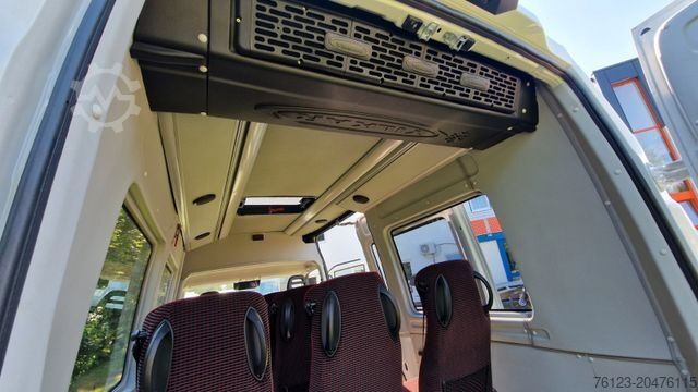 Minibusz IVECO Daily C35 M1 9 Sitzer sauberes Fahrzeug