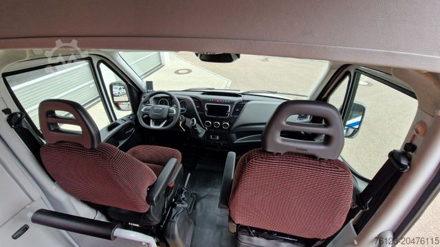 Kleinbus IVECO Daily C35 M1 9 Sitzer sauberes Fahrzeug