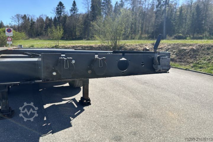 Ladskifteanhænger Schwarzmüller SPA 3/E Containertransport / Swiss-Vehicle