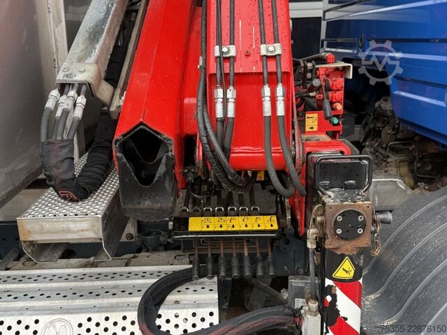 Cattle truck MERCEDES-BENZ Atego 1524 Kadaver FASSI Kran Kipphydr. Klima