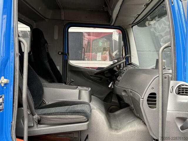 Cattle truck MERCEDES-BENZ Atego 1524 Kadaver FASSI Kran Kipphydr. Klima