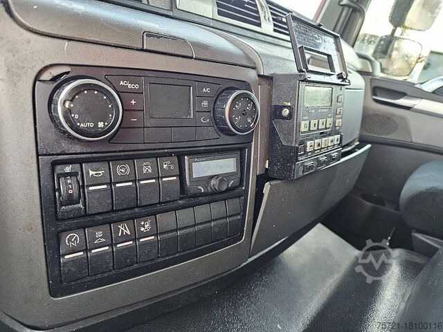 Koel-vriestransport MAN 18.250 TGM MULTI TEMP TAILLIFT