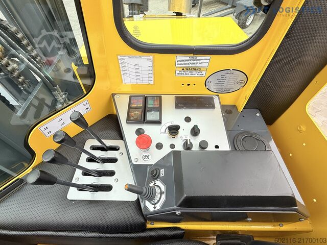 Stivuitor cu patru direcții Combilift C4000 GAS DUPLEX 4600 FREE-LIFT CABIN