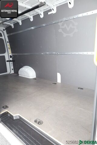 Kastenwagen Volkswagen Crafter 2.0 TDI 35 KASTEN L3H2 LED,NAVI,KAMERA