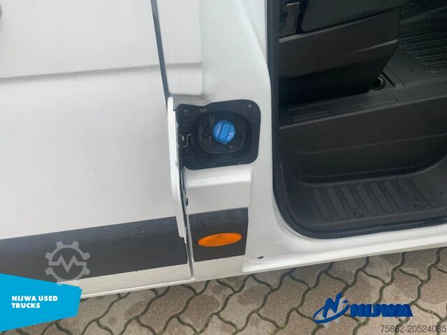 Box van Renault Master 180 L3H2 Parkeersensoren + Airco